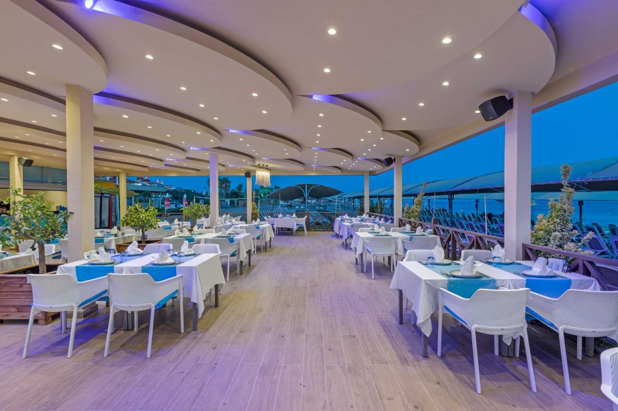 Kirman Belazur Resort & Spa Belek Bagian luar foto