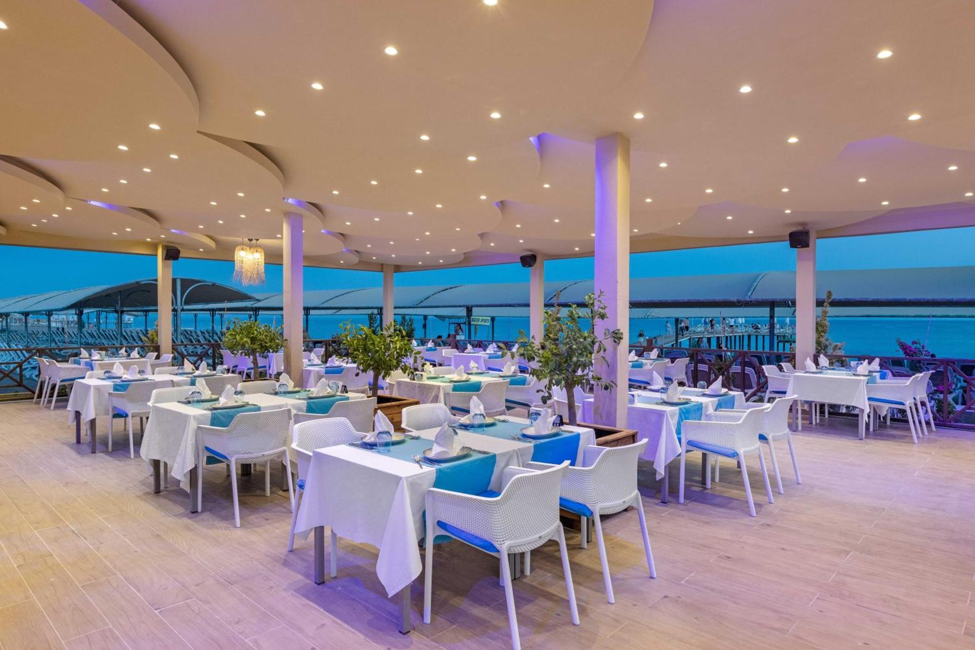 Kirman Belazur Resort & Spa Belek Bagian luar foto